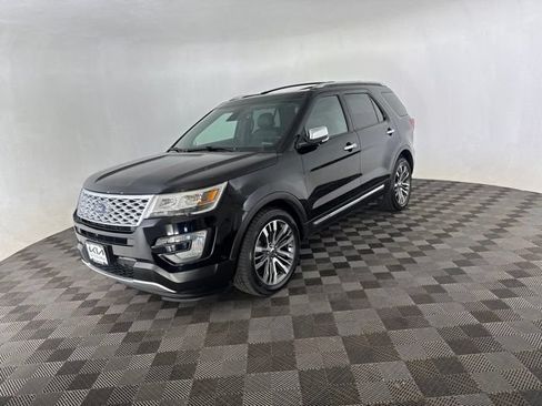 Used 2017 Ford Explorer Platinum AWD/4WD image 5