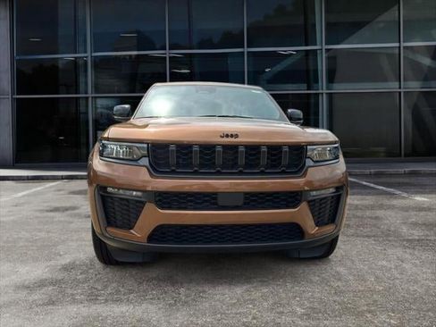 New 2026 Jeep Grand Cherokee Limited RWD image 24