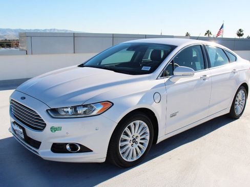 Used 2014 Ford Fusion Energi SE w/ Driver Assist Package image 6