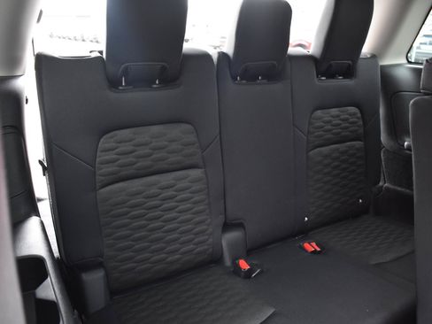 Used 2024 Nissan Pathfinder SV FWD image 65