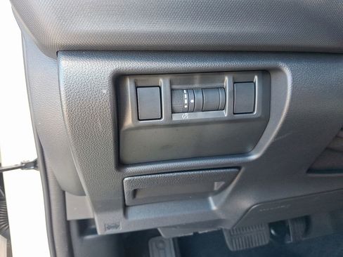 Certified 2025 Subaru Forester Premium image 25