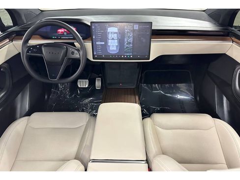 Used 2025 Tesla Model X AWD/4WD image 23