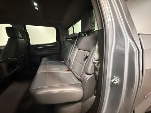Used 2025 Chevrolet Silverado 1500 RST w/ Redline Edition AWD/4WD image 8