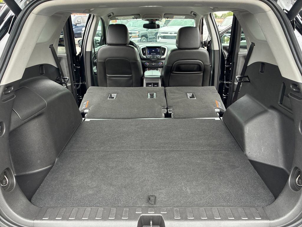Used 2024 GMC Terrain SLT AWD/4WD image 36