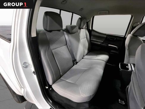 Used 2021 Toyota Tacoma SR5 AWD/4WD image 20