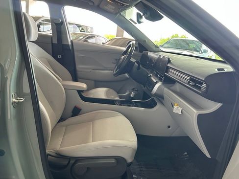 Used 2024 Hyundai Kona SEL FWD image 42