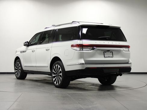 Used 2024 Lincoln Navigator L Reserve AWD/4WD image 6