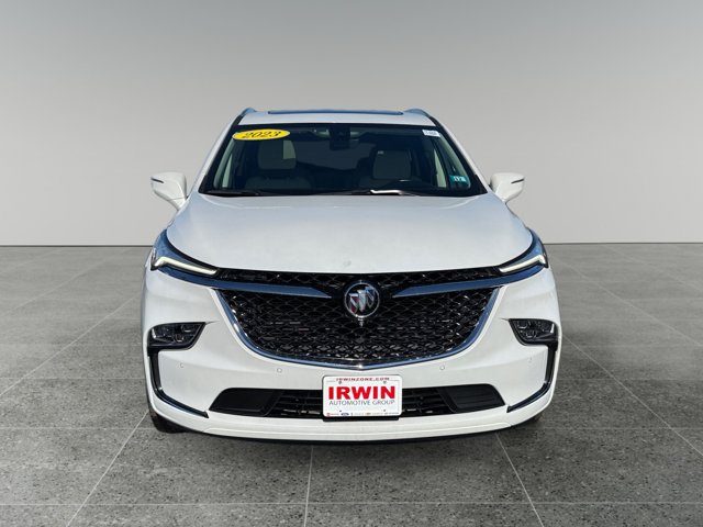 Used 2023 Buick Enclave Avenir w/ Avenir Technology Package AWD/4WD image 8