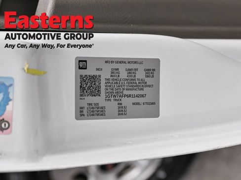 Used 2024 GMC Savana 2500 w/ Driver Convenience Package RWD image 31
