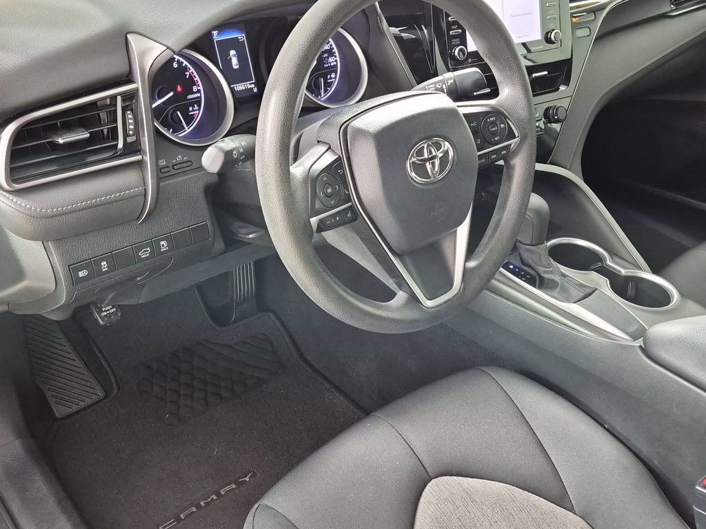 Used 2021 Toyota Camry LE FWD image 11