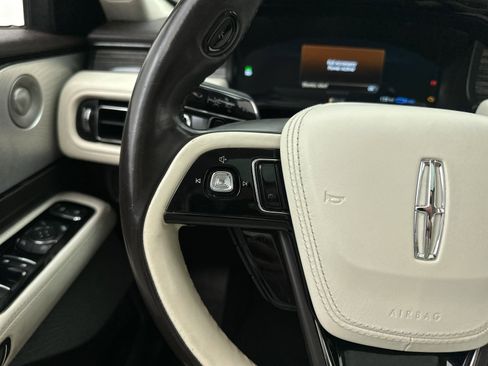 Used 2021 Lincoln Aviator Black Label Grand Touring w/ Class IV Trailer Tow Package image 29