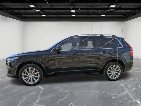 Used 2016 Volvo XC90 T8 Momentum w/ Vision Package image 2