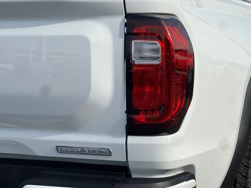 New 2026 GMC Canyon Elevation image 7