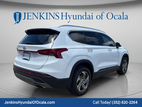 Used 2023 Hyundai Santa Fe SEL FWD image 3