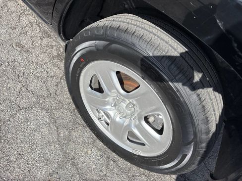 Used 2012 Toyota RAV4 4WD image 12