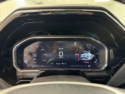 New 2026 GMC Sierra 1500 SLE w/ Preferred Package AWD/4WD image 30