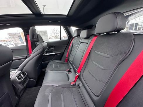 Used 2024 Mercedes-Benz GLC 43 AMG 4MATIC image 25