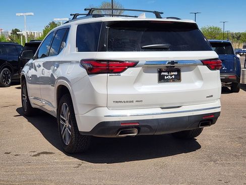 Used 2023 Chevrolet Traverse High Country w/ LPO, Floor Liner Package AWD/4WD image 7