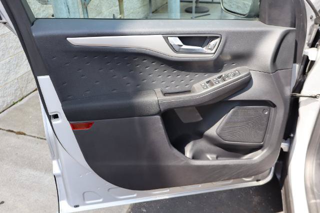 Certified 2020 Ford Escape SE AWD/4WD image 17