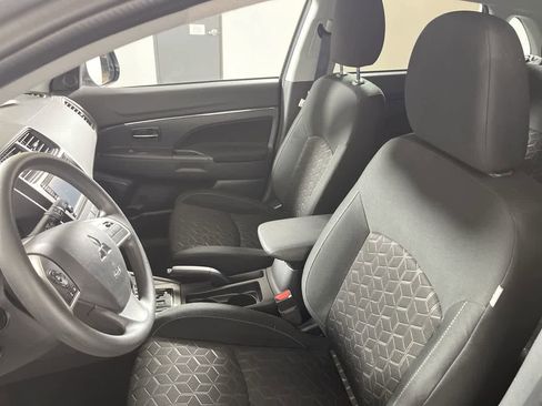 Used 2025 Mitsubishi Outlander Sport ES image 15