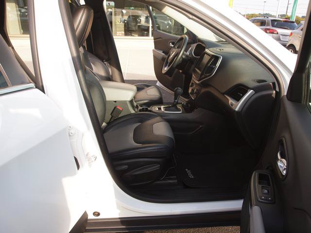 Used 2014 Jeep Cherokee Limited AWD/4WD image 6