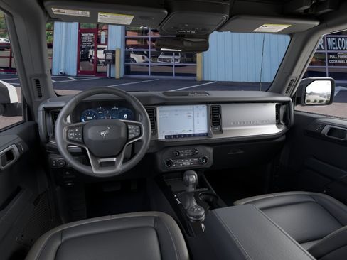 Used 2026 Ford Bronco Outer Banks AWD/4WD image 9