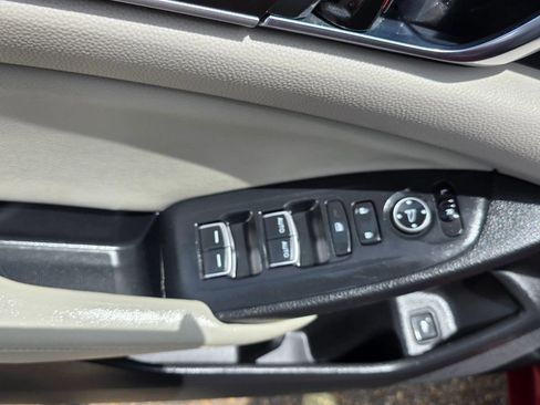 Used 2018 Honda Accord LX image 25