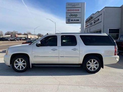 Used 2012 GMC Yukon XL Denali image 1