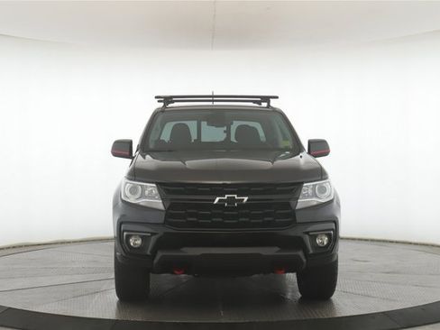 Used 2022 Chevrolet Colorado LT w/ Redline Special Edition image 12