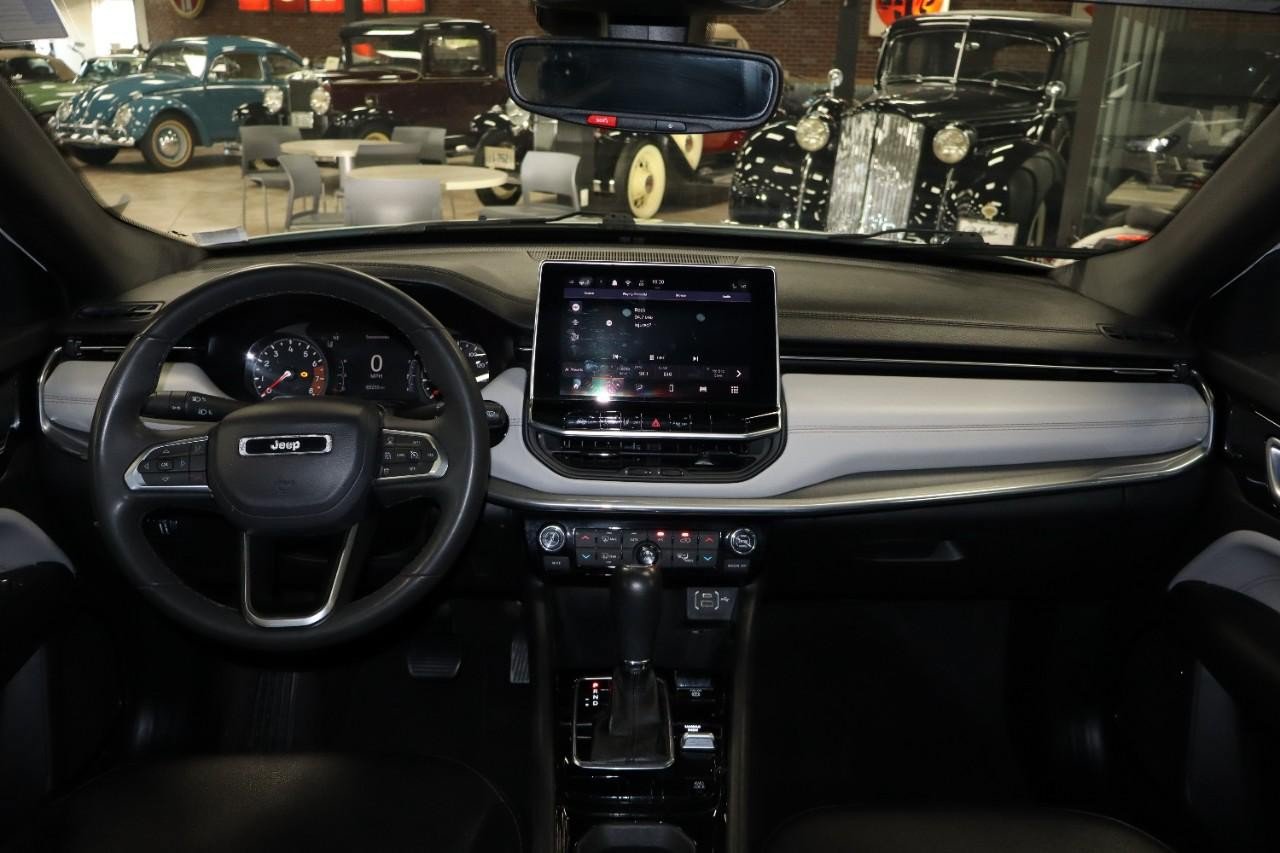 Used 2024 Jeep Compass Limited AWD/4WD image 12