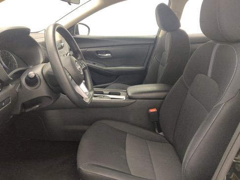 Used 2024 Nissan Sentra SV FWD image 17