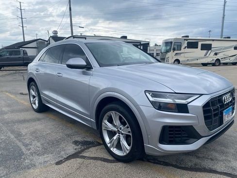 Used 2022 Audi Q8 Premium Plus w/ Premium Plus Package AWD/4WD image 3