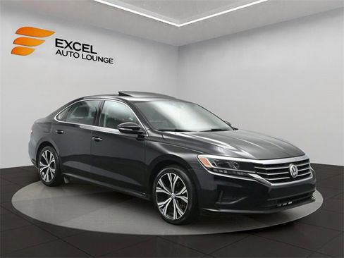 Used 2020 Volkswagen Passat 2.0T SEL image 7