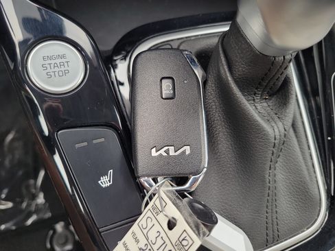 Used 2023 Kia Soul EX FWD image 30