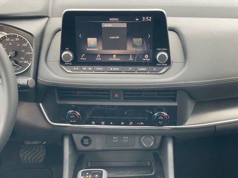 New 2026 Nissan Rogue SV FWD image 21