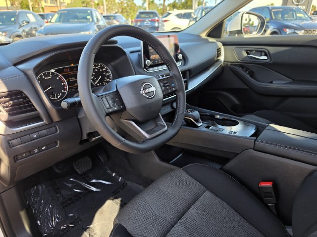 Used 2026 Nissan Rogue SV w/ Cold Weather Package FWD image 14