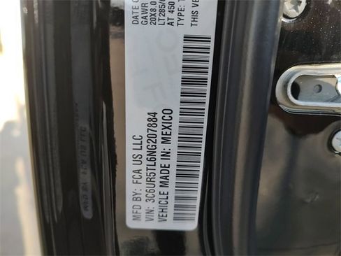 Certified 2022 RAM 2500 Limited image 39