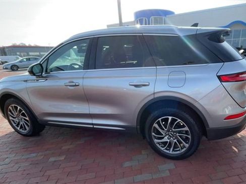 Used 2022 Lincoln Corsair FWD image 7