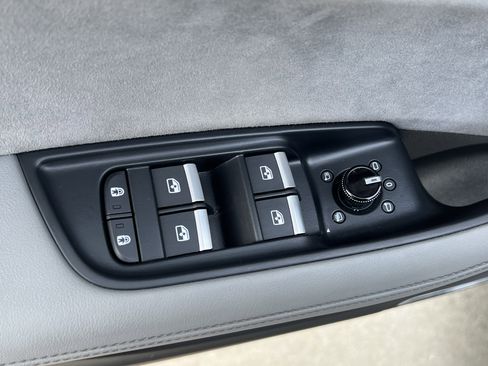 Used 2024 Audi SQ8 Premium Plus image 15