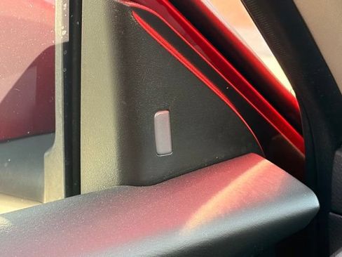 Used 2025 Nissan Sentra SV FWD image 11