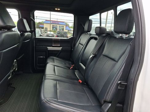 Certified 2022 Ford F250 Lariat w/ Tremor Off-Road Package AWD/4WD image 11