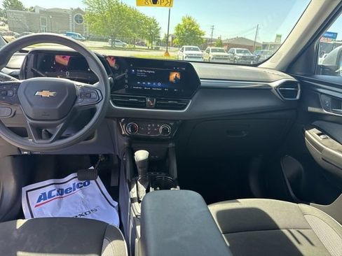 Certified 2025 Chevrolet TrailBlazer LT AWD/4WD image 29
