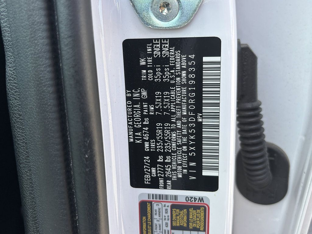 Used 2024 Kia Sportage SX FWD image 16