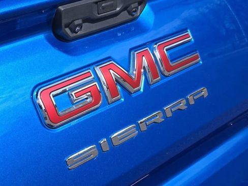 Used 2023 GMC Sierra 1500 Elevation image 12