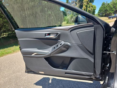 Used 2019 Toyota Avalon XLE w/ Moonroof Package FWD image 27