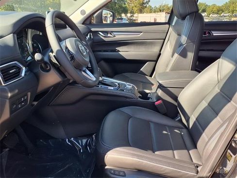 New 2025 MAZDA CX-5 AWD 2.5 S w/ Premium Plus Pkg image 4