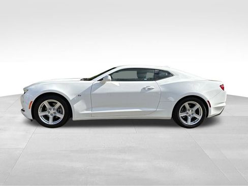 Used 2024 Chevrolet Camaro LT image 2