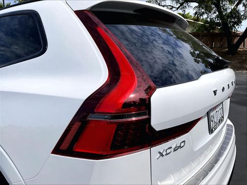 Used 2026 Volvo XC60 T8 Plus w/ Climate Package AWD/4WD image 32