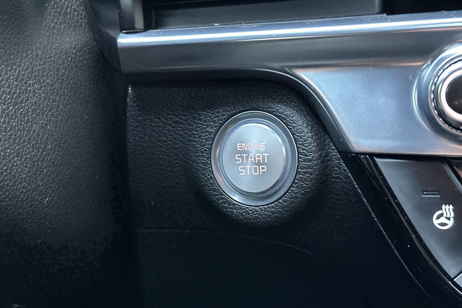 Certified 2025 Kia Telluride SX Prestige AWD/4WD image 27