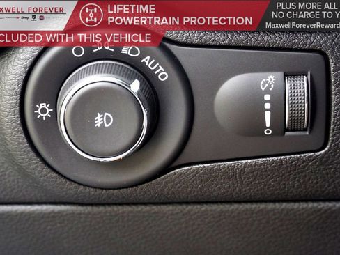 Used 2021 Dodge Durango SXT image 20